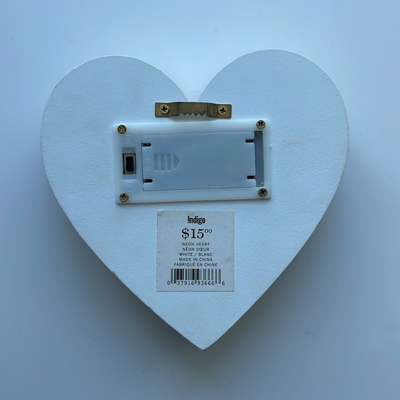 π3 for $25π Indigo Light-Up Heart - Picture 2 of 3